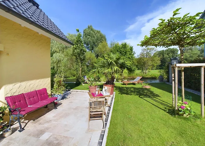 Ferienwohnung, 2 Zimmer, 4 Bis 6 Personen, 67 Qm, Mit Grossem Balkon, Entlang Am Fluss, An Der Aach, Am Bodensee, Nah Am Naturschutzgebiet